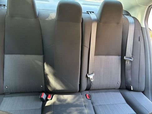 Used 2025 Nissan Sentra SV image 33