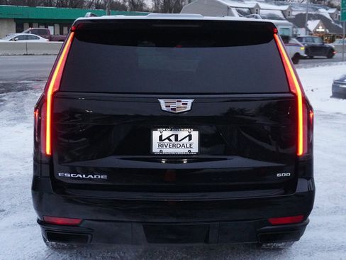 Used 2024 Cadillac Escalade Sport Platinum image 18