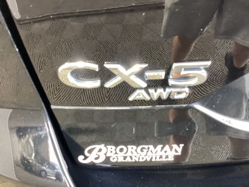 Used 2025 MAZDA CX-5 AWD 2.5 S w/ Preferred Package image 37