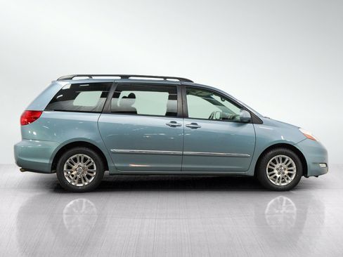 Used 2008 Toyota Sienna XLE Limited FWD image 6