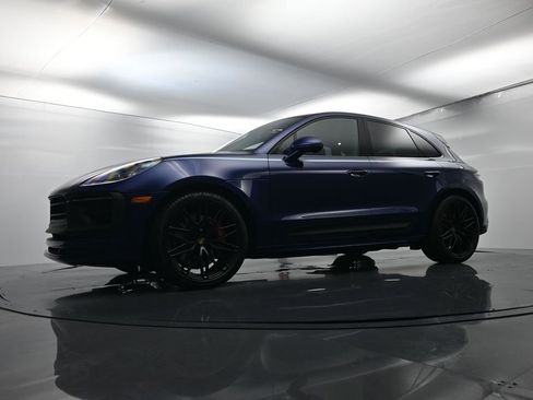 Certified 2022 Porsche Macan GTS image 49