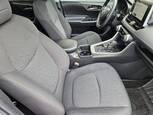 Used 2023 Toyota RAV4 XLE FWD image 11