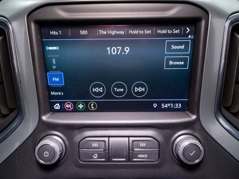 Used 2022 Chevrolet Silverado 1500 RST image 16