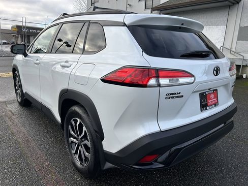 Certified 2025 Toyota Corolla Cross AWD Hybrid image 7