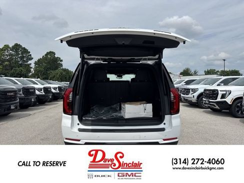 New 2026 GMC Yukon AT4 Ultimate AWD/4WD image 25