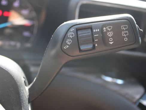 Used 2022 Ford Explorer Limited w/ Equipment Group 301A RWD image 43