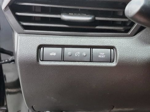 Used 2025 Nissan Altima 2.5 SR FWD image 10