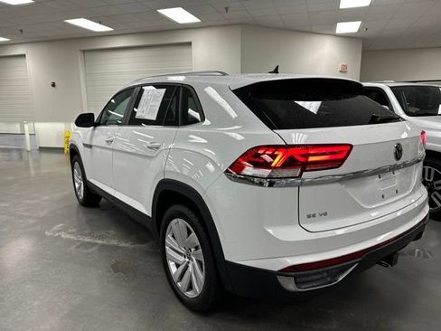 Used 2023 Volkswagen Atlas Cross Sport SE w/ Panoramic Sunroof Package AWD/4WD image 5