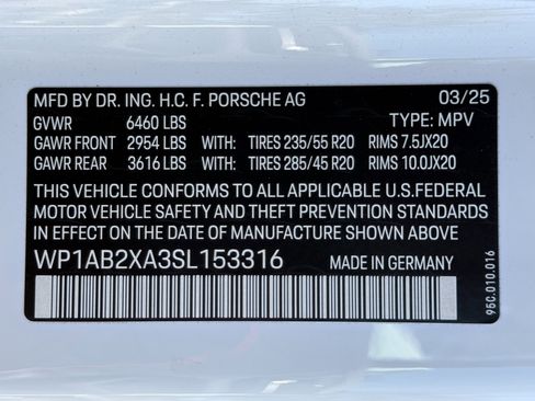 Used 2025 Porsche Macan 4S Electric image 38