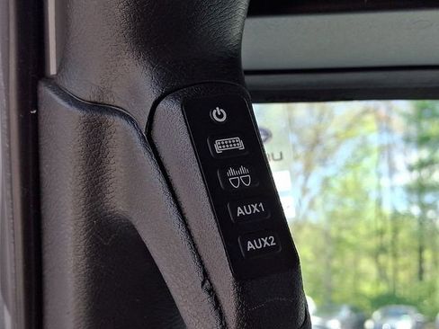 Used 2021 Jeep Wrangler Sport AWD/4WD image 26