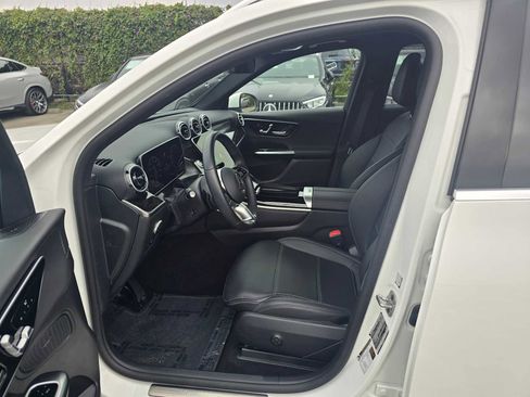 Used 2025 Mercedes-Benz GLC 300 GLC 300 image 22