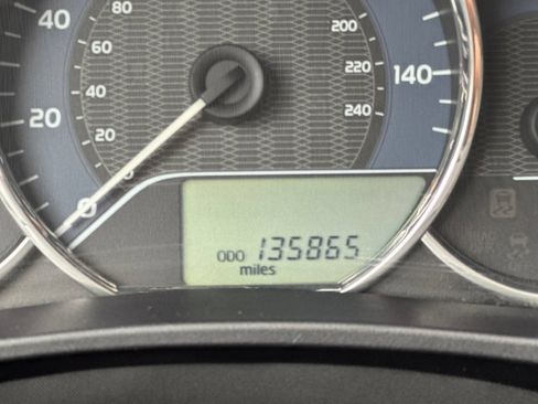 Used 2015 Toyota Corolla LE FWD image 27