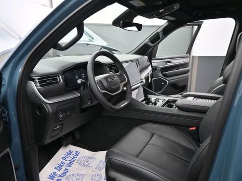 New 2026 Jeep Grand Wagoneer Limited AWD/4WD image 9