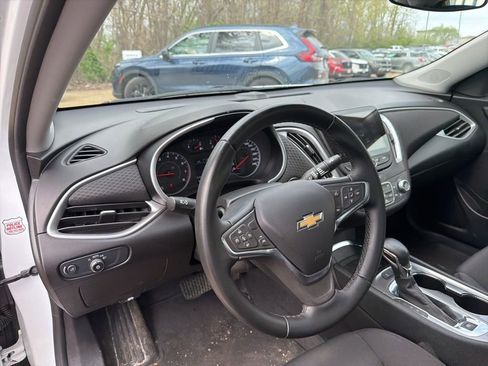Used 2024 Chevrolet Malibu LT w/ Midnight Edition FWD image 16
