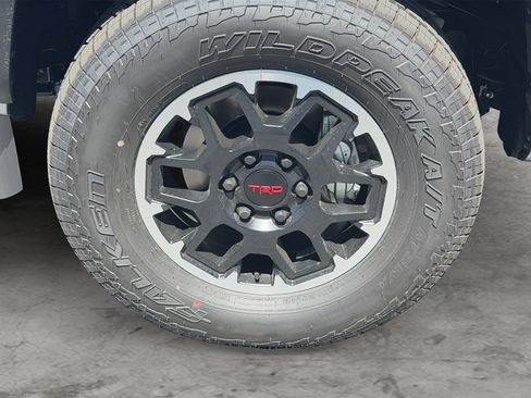 New 2026 Toyota Tacoma TRD Off-Road w/ TRD Off Road Upgrade Package AWD/4WD image 10
