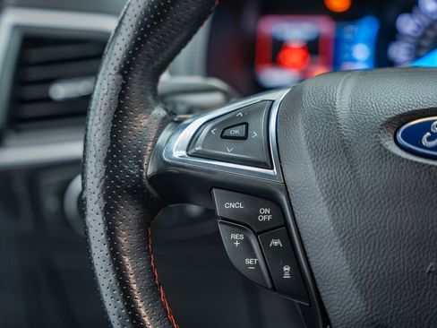 Used 2022 Ford Edge ST-Line image 32