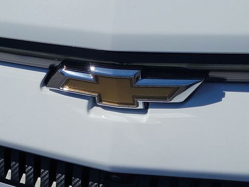 Used 2026 Chevrolet Equinox EV LT FWD image 29