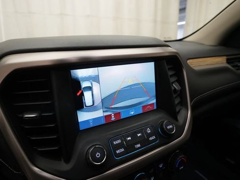 Used 2018 GMC Acadia Denali w/ Technology Package AWD/4WD image 21