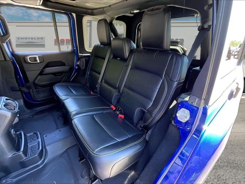 Used 2019 Jeep Wrangler Unlimited Sahara AWD/4WD image 22