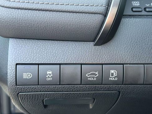 Used 2023 Toyota Camry LE image 22