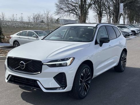 New 2026 Volvo XC60 B5 Ultra w/ Protection Package Premier image 3