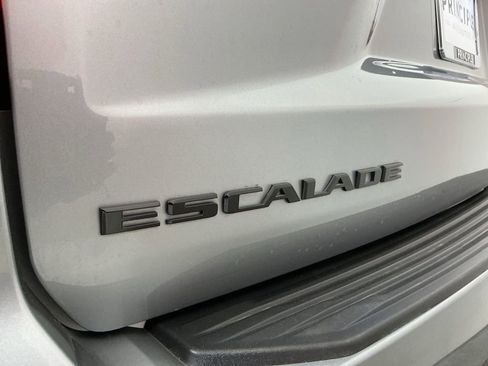 Used 2024 Cadillac Escalade Sport w/ LPO, ONYX Package AWD/4WD image 32