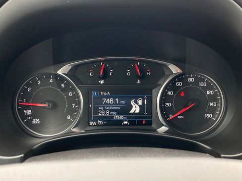 Used 2024 GMC Terrain SLE FWD image 14