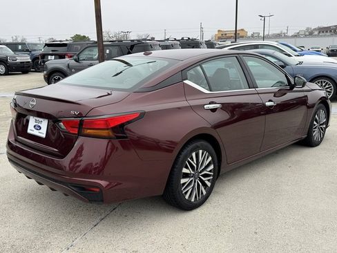 Used 2023 Nissan Altima 2.5 SV image 8