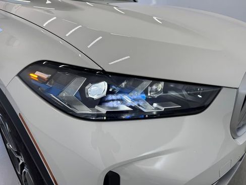 Used 2024 BMW X5 xDrive40i w/ Premium Package image 32