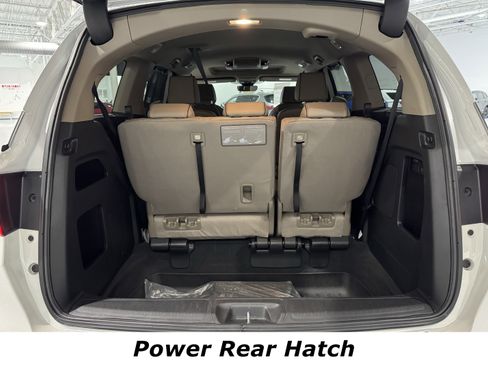 Used 2024 Honda Odyssey Elite image 13