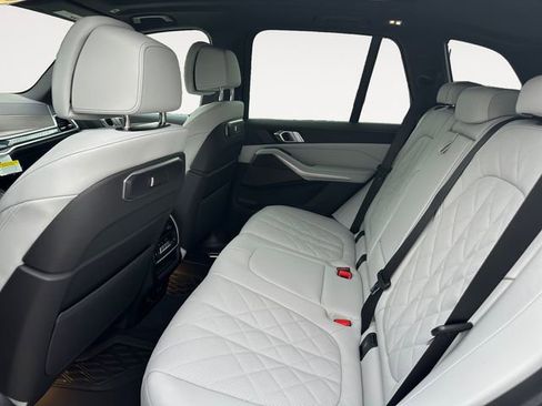 New 2026 BMW X5 xDrive40i image 17
