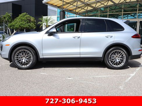 Used 2016 Porsche Cayenne AWD/4WD image 6