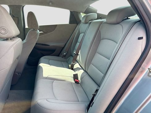Used 2023 Chevrolet Malibu LS FWD image 23