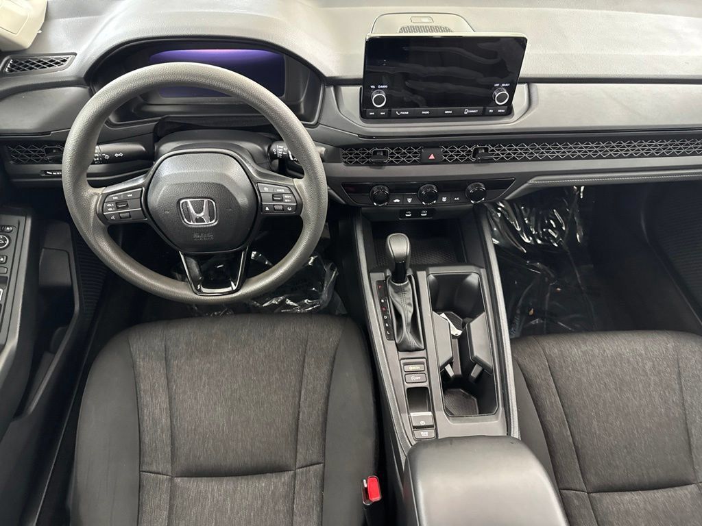 Certified 2025 Honda Accord LX image 25