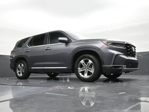 Used 2025 Honda Pilot EX-L image 24