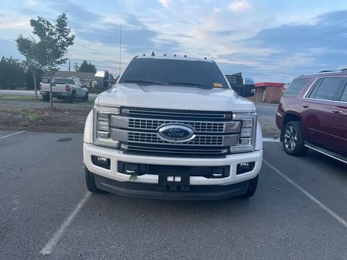 Used 2019 Ford F450 Platinum w/ Platinum Ultimate Package AWD/4WD image 5