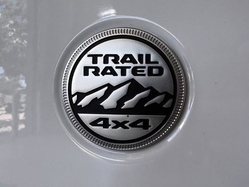 Used 2018 Jeep Wrangler Sport AWD/4WD image 9