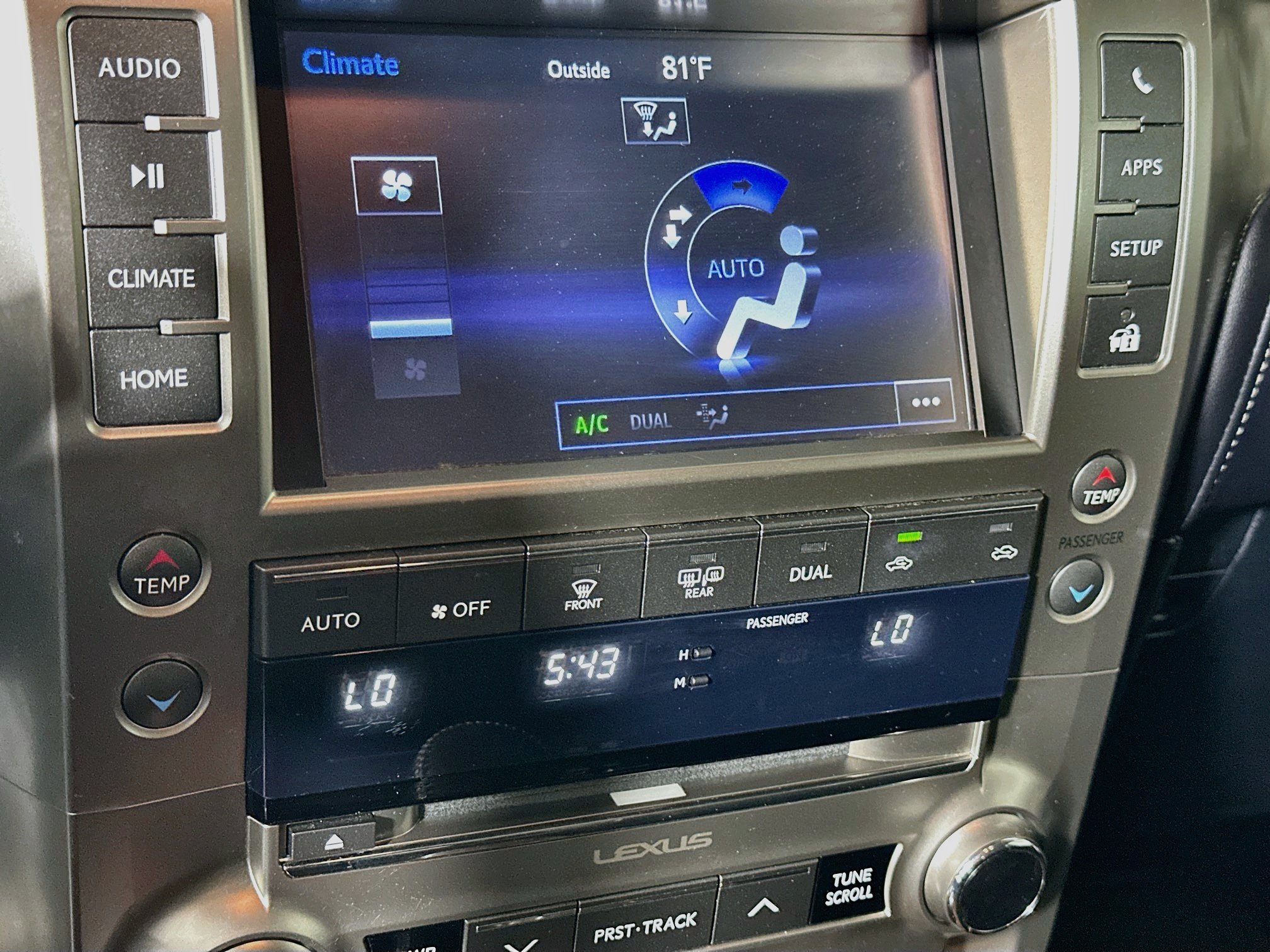 Used 2014 Lexus GX 460 AWD/4WD image 23