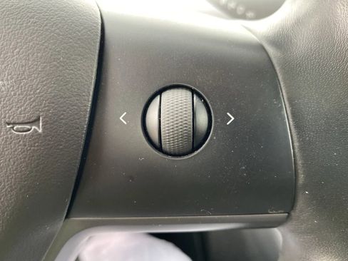 Used 2017 Tesla Model 3 Long Range image 17