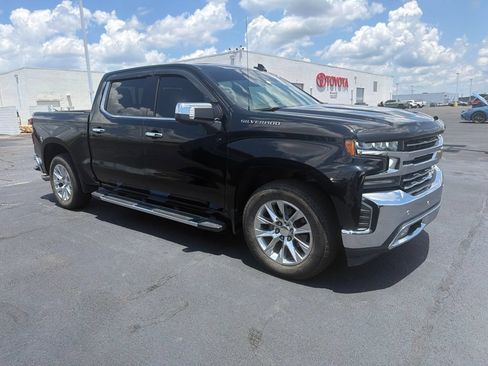 Used 2019 Chevrolet Silverado 1500 LTZ w/ LTZ Premium Package RWD image 3