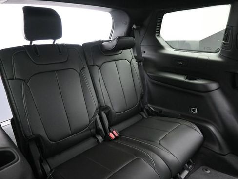 New 2026 Jeep Grand Cherokee L Limited image 19