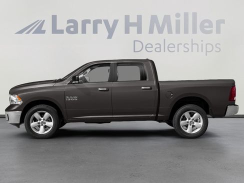 Used 2019 RAM 1500 Big Horn image 3