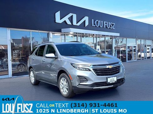 Used 2023 Chevrolet Equinox LT FWD image 1