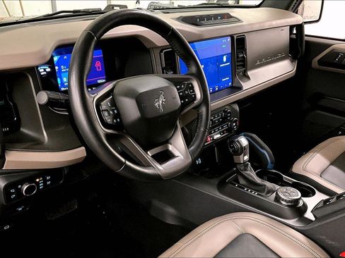 Certified 2024 Ford Bronco Wildtrak image 12