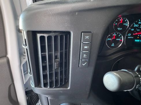 Used 2025 GMC Savana 2500 w/ Driver Convenience Package RWD image 19