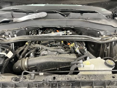 Used 2025 Ford Explorer ST-Line image 12