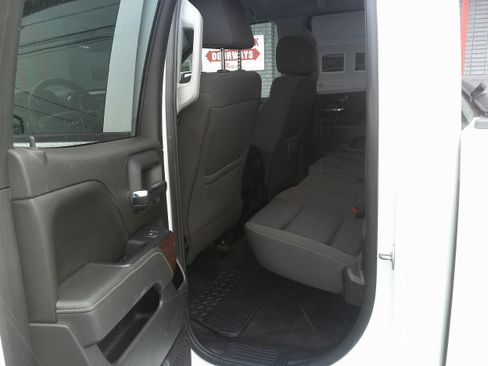 Used 2017 GMC Sierra 1500 SLE image 18