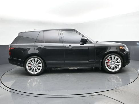 Used 2019 Land Rover Range Rover Supercharged AWD/4WD image 3