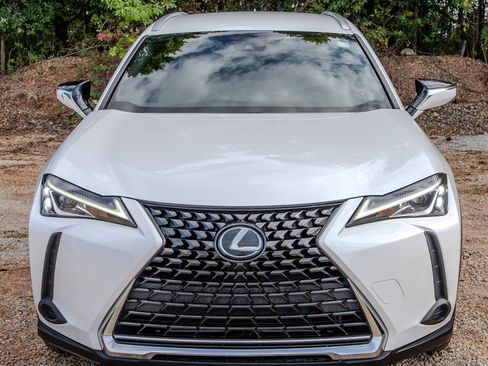 Used 2019 Lexus UX 200 FWD image 8