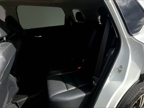 Certified 2025 Nissan Rogue SL w/ Tech Package AWD/4WD image 22